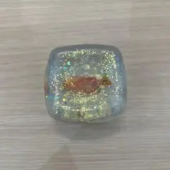 魚入り キューブ型 スクイーズ