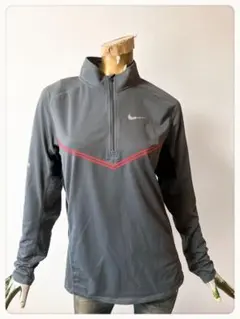 ☘️T24114☘️NIKE 長袖 ハーフジップ スポーツ トップス S