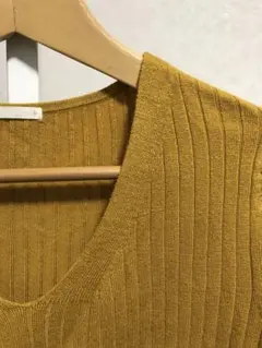セーター　レディース　GU マスタード Vネック リブセーター 長袖　トップス