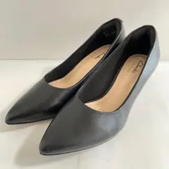 美品✨クラークス　ポインテッドトゥ　パンプス　ブラック　22.5cm 冠婚葬祭のサムネイル
