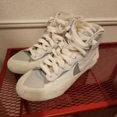 NIKE Sacai BLAZER MIDのサムネイル