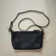 ポシェット　ショルダーバッグ　ポーチ　ネイビー