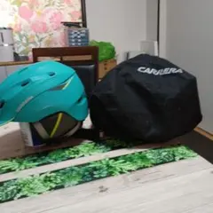 イタリア製のカレラスキーヘルメットです。