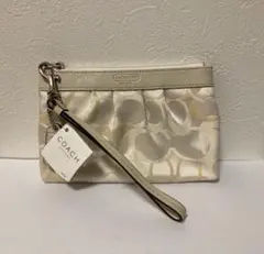 COACH コーチ　 シグネチャーコレクション　 クリームベージュ ジップポーチ