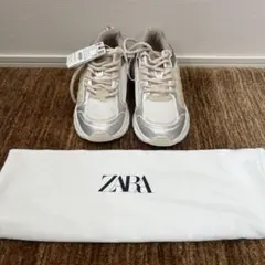 ZARA フラワーパターン　スニーカー　サイズ38