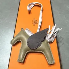 HERMESエルメス　ロデオPM アースカラーチャーム　ブルーグラシエトレンチ HERMESエルメス ロデオPM アースカラーチャーム ブルーグラシエ