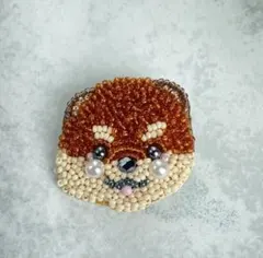 ビーズ刺繍ブローチ／ハンドメイド／一点物