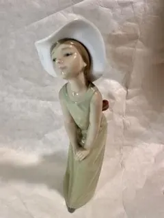 LLADRO リヤドロ 【若草色の少女(鏡の前で)】5 リアドロ L570 - メルカリ