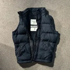 Abercrombie & Fitch 黒ダウンベスト Abercrombie & Fitch ブラック ダウンベスト S - メルカリ