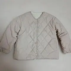 キッズ　ピンクベージュ キルティング ダウンコートリバーシブル110cm