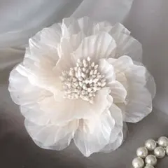 シャインホワイト　コサージュ　卒業式　入学式　和洋装　袴　フォーマル　上品