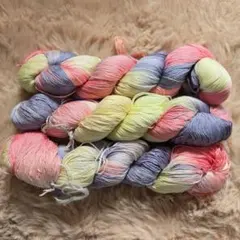 【新品未使用】シルクブレンド毛糸　300g　桃　黄　紫　グラデーション　編み物