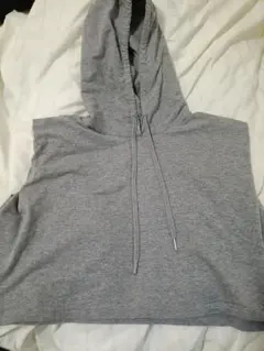 GU ノースリーブパーカー　L