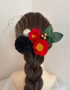 【成人式・卒業式・七五三に】椿とポンポンマムの髪飾り