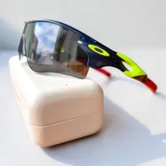 상태좋음 OAKLEY オークリー サングラス OO9206 ヤクルト メンズ