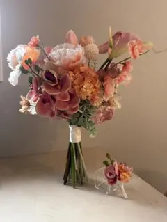 アーティフィシャルフラワーブーケとブートニア