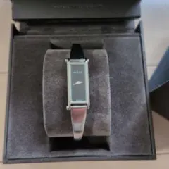 GUCCI 腕時計 クォーツ バングルウォッチ　ジャンク品のサムネイル