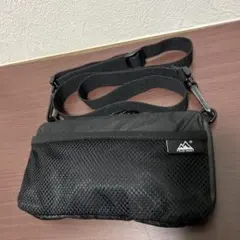PEAK HUNT ショルダーバッグ ブラックのサムネイル
