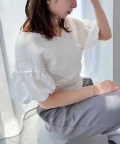 NICE CLAUP ナイスクラップ シャーリングオフショルブラウス 新品未使用