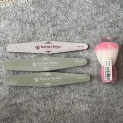 Nail de Dance ネイルファイル、ダスターブラシのサムネイル