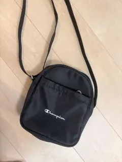 値下げ！Champion ブラック ショルダーバッグのサムネイル