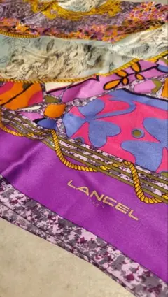 【新品未使用】タグ付 LANCEL PARIS シルク100%スカーフ ランセルのサムネイル