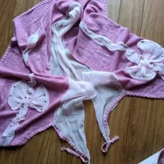 リボンデザイン ピンクショールとっても可愛いショールで色々な楽しみ方が出きます