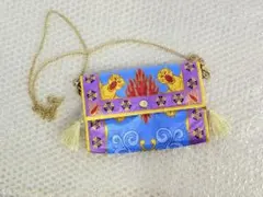 ディズニーストア限定 アラジン 魔法の絨毯 モバイルポシェットのサムネイル