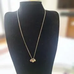 ニナリッチ♡NINA RICCI♡シルバー三つ立方体チャームネックレス