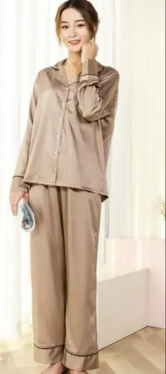DAY CLOSETレディース　シンプルリラックスパジャマ　モカ L 新品タグ付のサムネイル