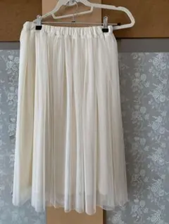 新品 タグ付き チュールスカート プリーツスカート