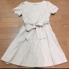SOAREAK 半袖 ワンピース ベージュ リボンのサムネイル