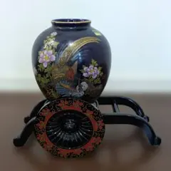 花と鳥の装飾 陶器花瓶 木製スタンド付き