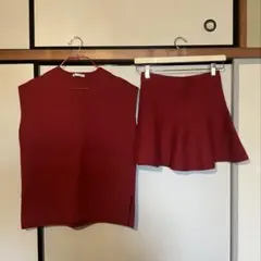 ZARA 赤のVネックトップスとフレアスカートセット　アップニット　ベスト　M