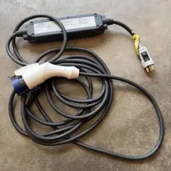NISSAN EV充電ケーブル 29690 3NK5E - メルカリ