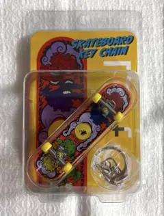 rofj スケートボードキーチェン　ルフィ　新品未開封　ワンピース