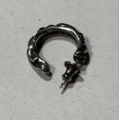 クロムハーツ　スクロール　ワイド　フープ　ピアス　1994 925 クロムハーツ スクロール ワイド フープ ピアス 1994 925 - メルカリ