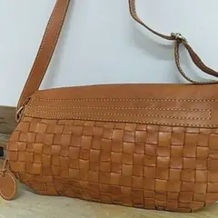 ズッケロフィラート。ショルダーバッグ