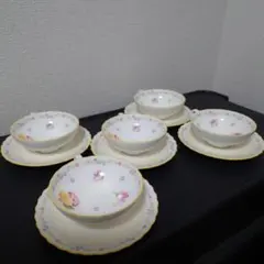 Noritake ボーンチャイナ 花柄 ティーカップ・ソーサー 5客セット