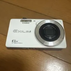 美品】CASIO EXILIM EX-ZR310 ホワイト - メルカリ