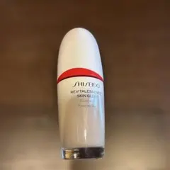 SHISEIDO　エッセンススキングロウファンデーション　140