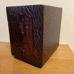 鎌倉彫 三段小引き出し 小物入れ 木製 漆塗り 竹彫 和風収納 和家具