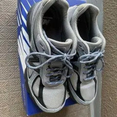 New Balance 990V4 アークティックグレー