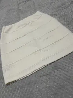 rienda アイボリー タイトスカート
