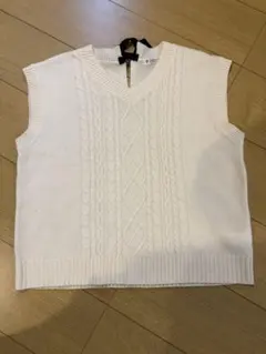 Axes femme アクシーズ　ニットベスト　生成り