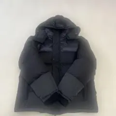 フード付きダウンジャケット 黒