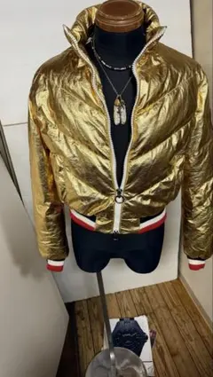 今月末廃棄　ロシニョール　めっちゃ金色ダウン　サイズ￼ 箱5