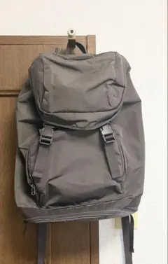 新品　UNIQLO U バックパック 30L Dark Brownのサムネイル