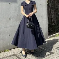 新品・未使用　JENNE フロントツイストフレンチワンピースのサムネイル