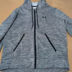 UNDER ARMOUR パーカー グレー